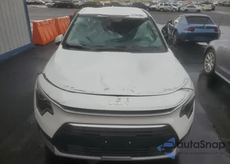 2025 Kia Niro Lx z USA, uszkodzony, nr VIN KNDCP3LE4S5305055